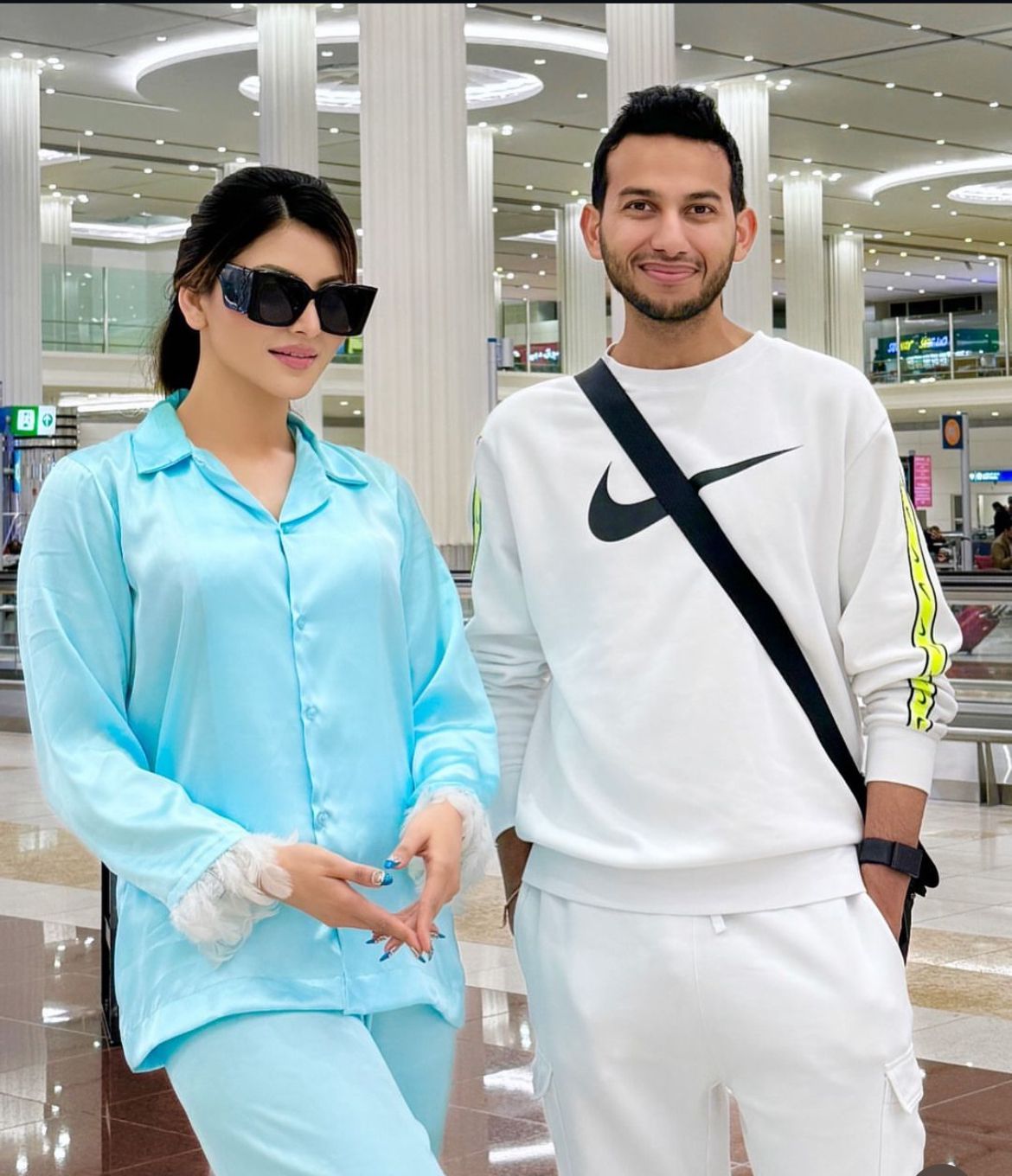 Urvashi Rautela рдФрд░ Ritesh Agarwalрднрд╛рд░рдд рдХреЗ рд╕рдмрд╕реЗ рдХрдо рдЙрдореНрд░ рдХреЗ рдЕрд░рдмрдкрддрд┐ рдХреЛ рдЗрдВрдбрд┐рдпрд╛ рдЧреНрд▓реЛрдмрд▓ рдлреЛрд░рдо рдореЗрдВ рджреЗрдЦрд╛ рдЧрдпрд╛ рдЕрдлреНрд░реАрдХрд╛ рдХреА рддрд╕реНрд╡реАрд░ рд╣реБрдИ рд╡рд╛рдпрд░рд▓