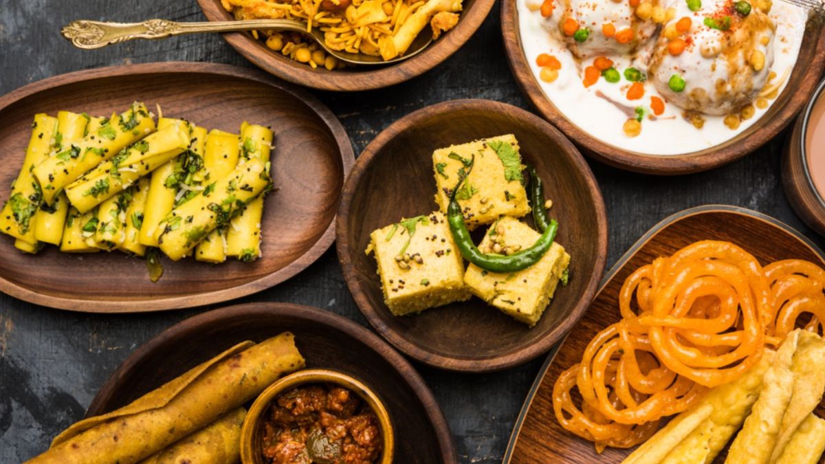 рдЬрдм рд╕рд┐рддрд╛рд░реЗ рдмрдиреЗ рд╕реНрд╡рд╛рдж рдХреЗ рд╕рд░рддрд╛рдЬ: Celebrity рдХреЗ рд░реЗрд╕реНрдЯреЛрд░реЗрдВрдЯреНрд╕ рдореЗрдВ рдлрд┐рд▓реНрдореА рдЕрдВрджрд╛рдЬрд╝ рдХрд╛ рддрдбрд╝рдХрд╛!