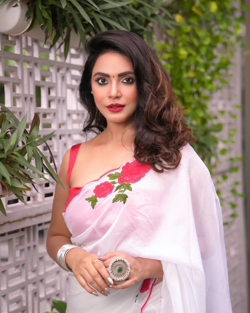 अभिनेत्री Neetu Chandra को बिहार चुनाव आयोग का आइकॉन फेस नियुक्त किया गया