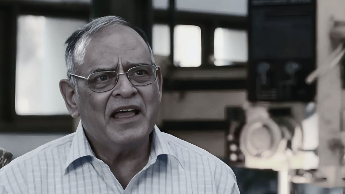 Achyut Potdar: рд╕реЗрдирд╛ рд╕реЗ рдкреНрд░реЛрдлреЗрд╕рд░ рдФрд░ рдлрд┐рд░ рдмреЙрд▓реАрд╡реБрдб рддрдХ рдХрд╛ рд╕рдлрд░, 90 рд╡рд░реНрд╖ рдХреА рдЙрдореНрд░ рдореЗрдВ рдХрд╣рд╛ рдЕрд▓рд╡рд┐рджрд╛