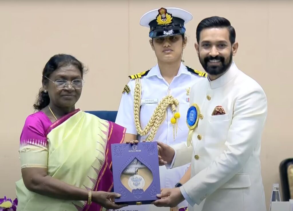 Vikrant Massey को आज राष्ट्रपति भवन फिल्म ‘12th फेल’ के लिए मिला बेस्ट एक्टर का नेशनल अवॉर्ड!