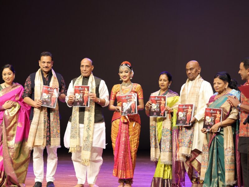 Raksha Mantri launches Nrityamrit report at Shambhavi Sharma’s Rangpravesham organised by Natya Tarangini