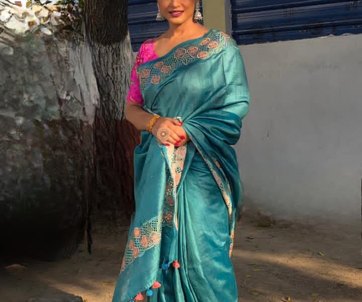 Neetu Chandra बनीं बदलाव की प्रतीक — बिहार में रिकॉर्ड वोटिंग से झलका प्रभाव