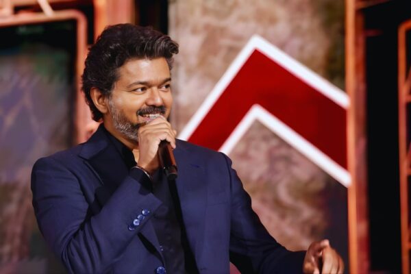 Thalapathy Vijay का बड़ा फैसला: अभिनय से संन्यास का ऐलान, अब पूरी तरह राजनीति और जनसेवा पर रहेगा फोकस