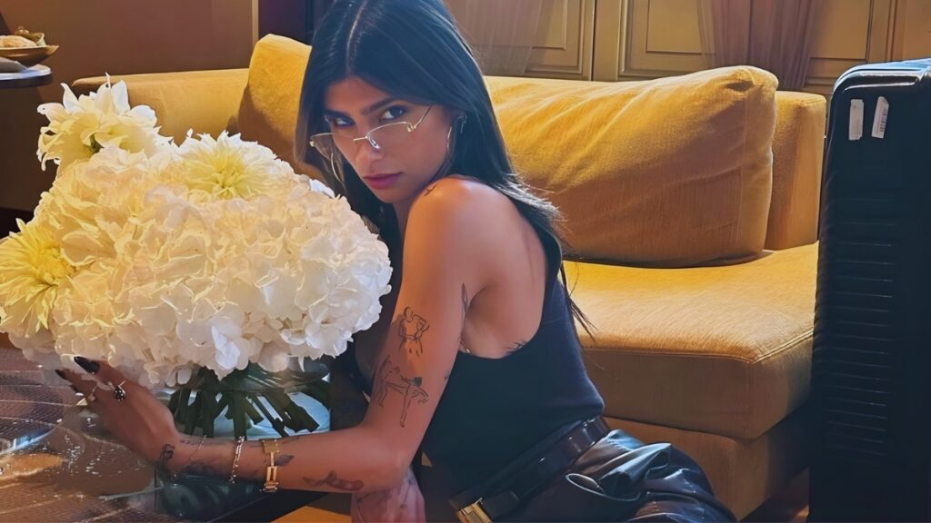 Mia Khalifa ने GQ के लिए लिखी अपनी पहली लिस्ट, 2025 की सर्वश्रेष्ठ फिल्मों का किया चयन