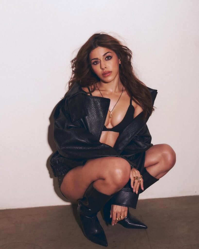 Alaya F